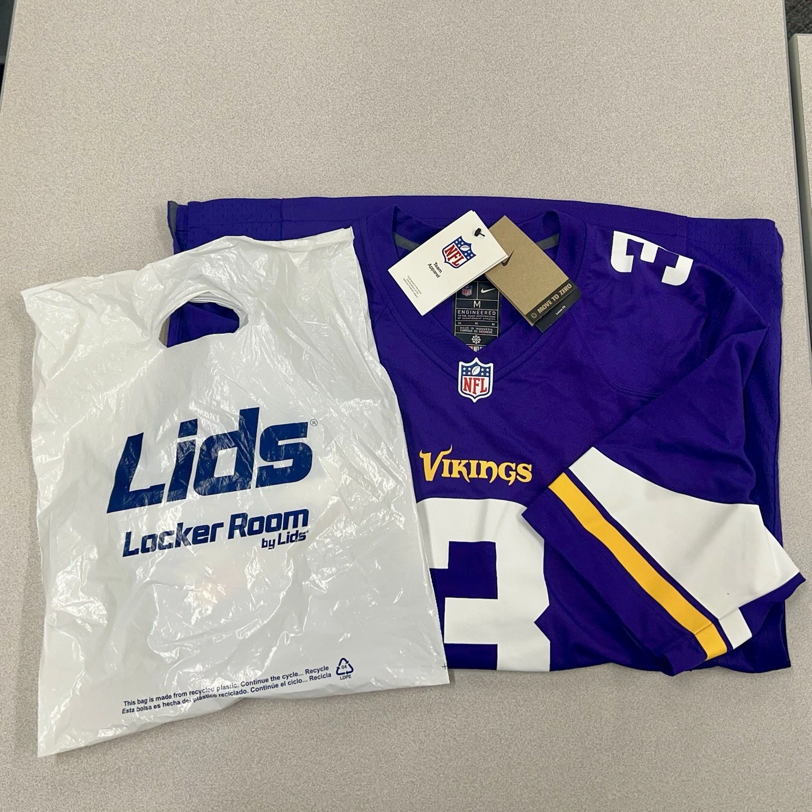 BRAND NEW w/ TAGS: Jordan Addison Vikings #3 Jersey (Purple, adult MEDIUM)