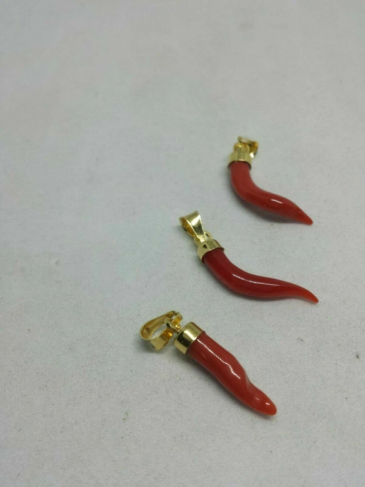 CIONDOLO CORNO CORNETTO CORALLO ROSSO NATURALE ARGENTO 925/1000 DORATO E RODIATO - Immagine 2 di 3
