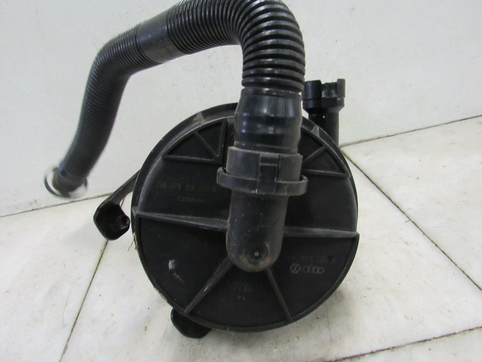 05 06 07 08 09 10 AUDI A8 - Air Pump - 4.2L OEM 06A959253B - Image 3 of 4