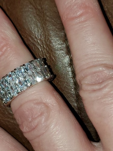 BOGO Size 6. NWT oval shaped double row eternity band ring - 第 2/3 張圖片