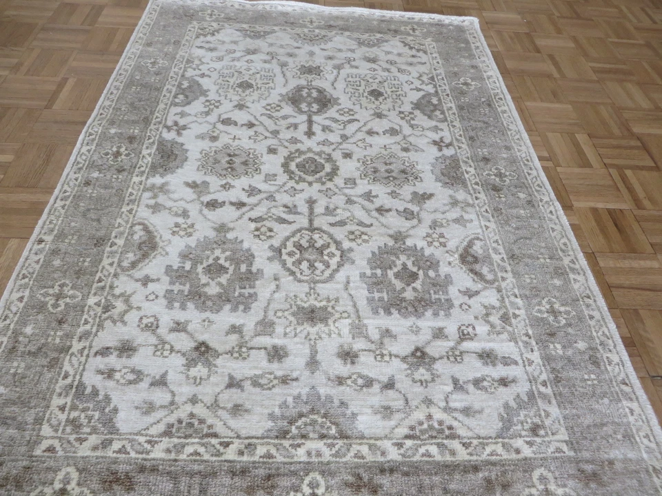3'11 X 5'10 Hand Knotted Ivory Gray Bamboo Silk Oushak Ushak Oriental Rug G5718 - Image 2 of 4