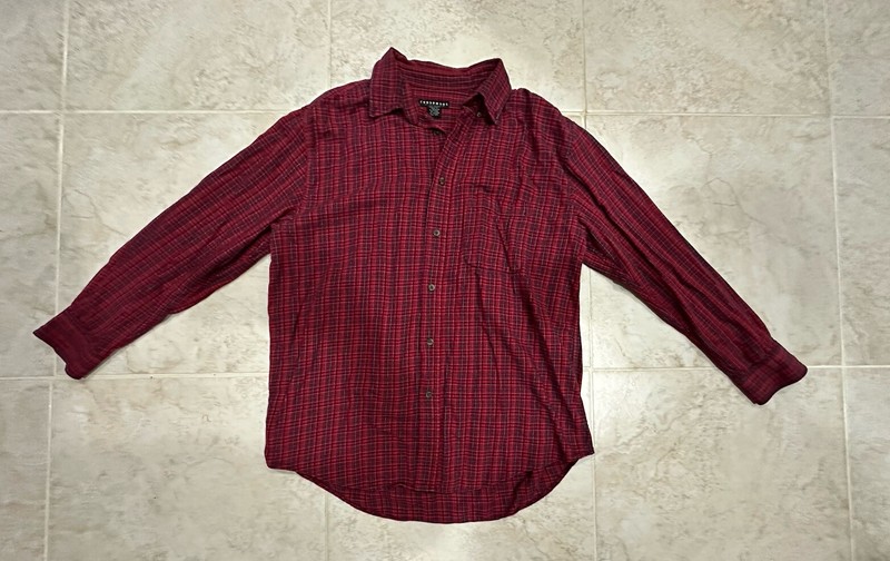 Consensus Sportswear Christmas Red Flannel Plaid  Button Down Shirt Large