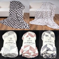 XL Microfaser Kuscheldecke Flanell 150 x 200 cm mit Rautenmuster Sofa Decke