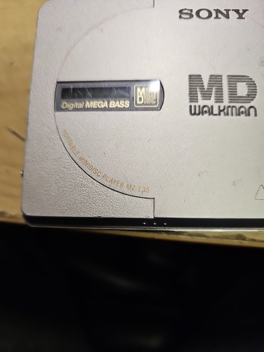 SONY MZ-E35 MD Walkman Portable Silver MiniDisc Player - 100% Untested. - Picture 8 of 23