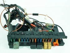 03-09 Mercedes CLK320 W209 OEM Engine Compartment SAM Relay Fuse Box 5095