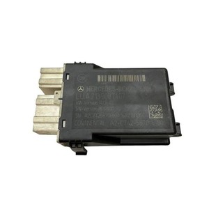 MERCEDES-BENZ E W213 Steuergerät für Rücksitz 2139007107 A2139007107 34147030