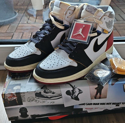 Jordan Air Jordan 1 Retro Hi NRG/UN Weiß/Schwarz/Rot   EU 44   