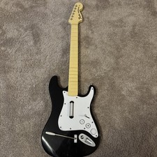 Rock Band Fender Stratocaster Guitar Wii, Powers On, No Dongle
