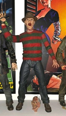 NECA Freddy Krueger 18 INCH Figur 45CM NIGHTMARE ON ELM STREET