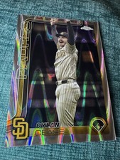 2025 Topps Chrome #212 Dylan Cease Ray Wave San Diego Padres