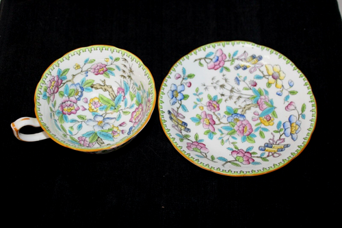 Vintage Porcelain Hammersley & Co. Cup & Saucer with Floral Scroll Decorations - Picture 2 of 10