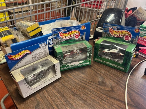 VTG Lot of 3 Hot Wheels 25th Anniversary Chicagoland Toy For Tots Motorcycles