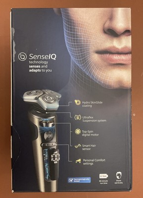 Philips Norelco 9000 Prestige Shaver W/Qi Charging Pad - Black  