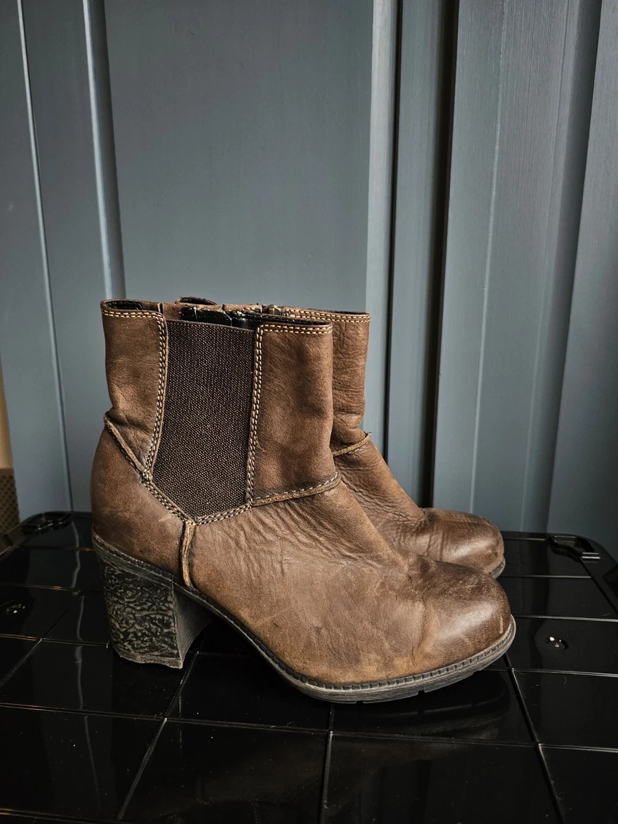 Clarks boots size deals 5.5