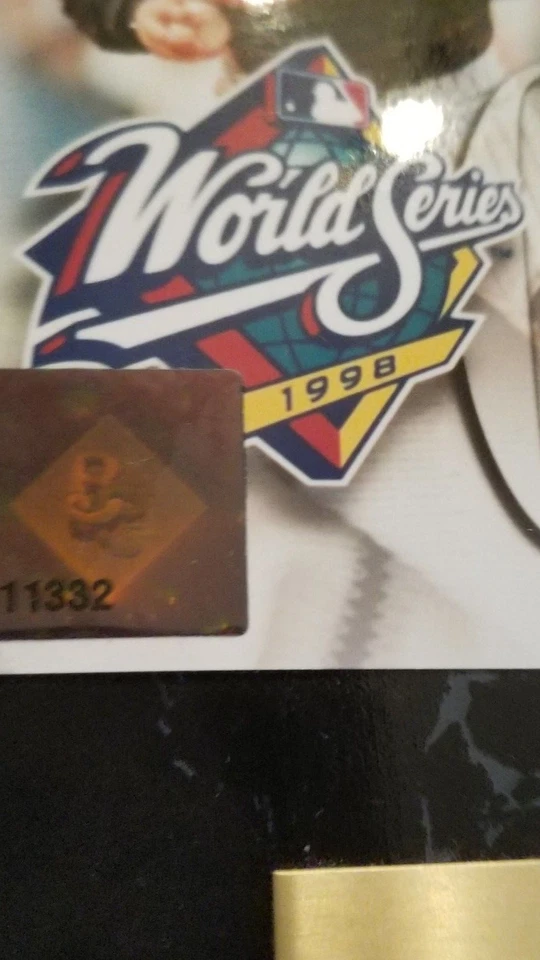 Placa de Campeones Mundiales de los Yankees de Nueva York 1998 firmada personalmente a mano Yogi Berra Foto 3 de 4