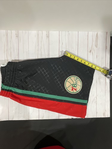 Mitchell & Ness Herren Philadelphia 76ers Swingman Kollektion 1996 Shorts groß - Bild 4 von 6