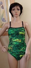 NWOT genuine NIKE green Onyx Storm One Piece Performance Swimsuit, size 14/40