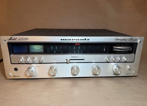 Vintage Marantz 2226 Stereo Receiver Powers On UNTESTED AS IS