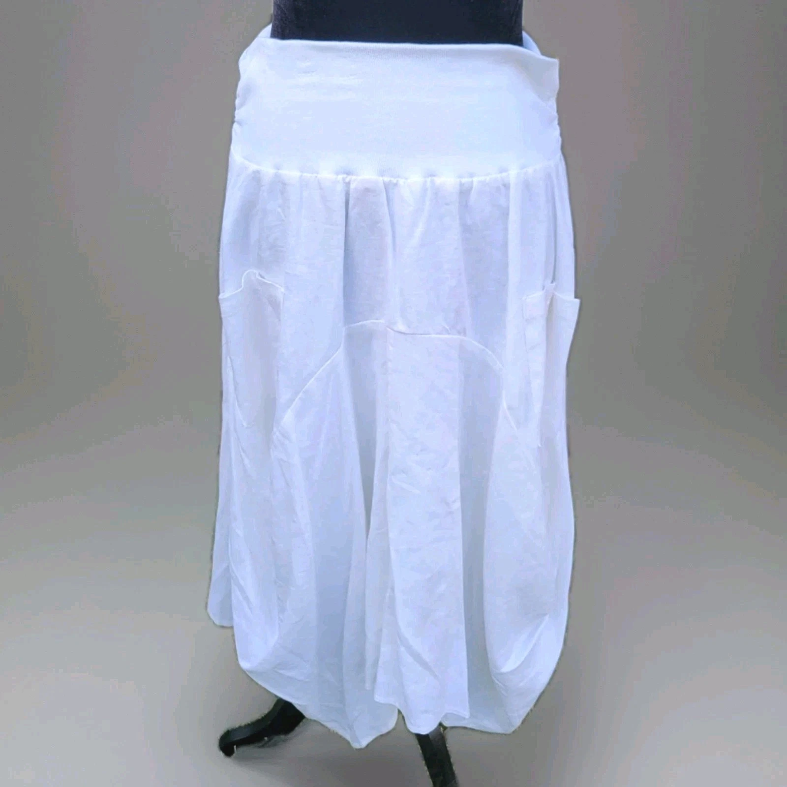 NEW Chelsea And Theodore White Linen Asymmetrical Bubble Skirt Size L Boho