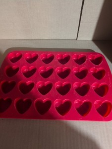 Wilton Heart Silicone Mold 24 Cavities