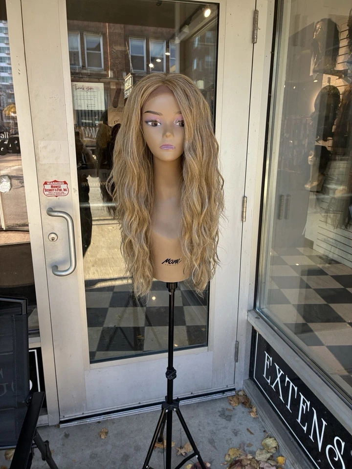 Peluca larga rubia ceniza Foto 4 de 4