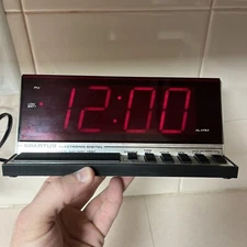 Vintage SPATUS Electronic Digital Alarm Clock Model #1150 Works!!