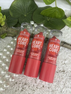 essence 3 x Heart Core Fruity Lip Balm 02 Sweet Strawberry mit Mandelöl 3 x 3g