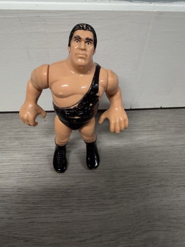 WWF/WWE Andre The Giant Hasbro Vintage 90�s Wrestl...
