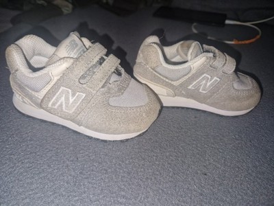 New Balance Gr. 21  Baby Sneacker Junge/Mädchen