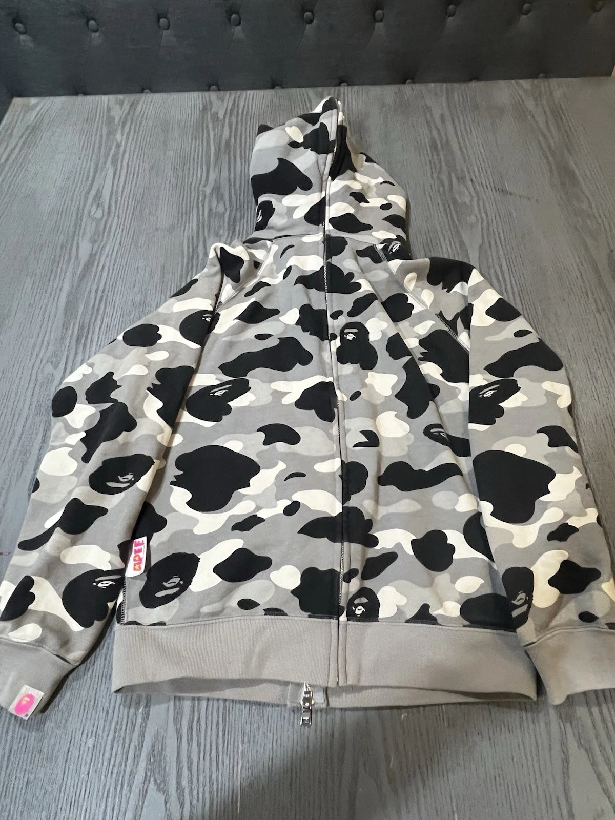 A BATHING APE (BAPE) Felpa con cappuccio OG grigia mimetica Bape