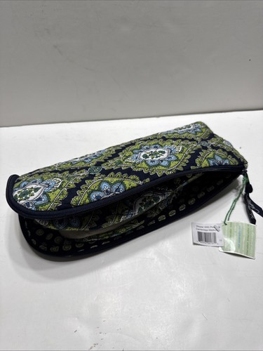 Vera BRADLEY Zipper Pouch Green & Blue Pattern Slippers and Bag size 7-8 - Picture 1 of 24