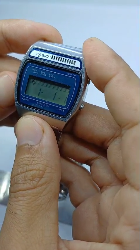 RARE VINTAGE CASIO 82 H104 MELODY ALARM DIGITAL WATCH JAPAN RARE VINTAGE CASIO 82 H104 MELODY ALARM DIGITAL WATCH JAPAN
