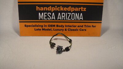 1986-1991 JEEP GRAND WAGONEER REAR WINDOW SWITCH ASSEMBLY