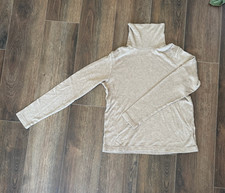 WOMENS UNIQLO FLEECE HEATTECH TURTLENECK LONG SLEEVE TOP TAN BEIGE WARM SIZE M