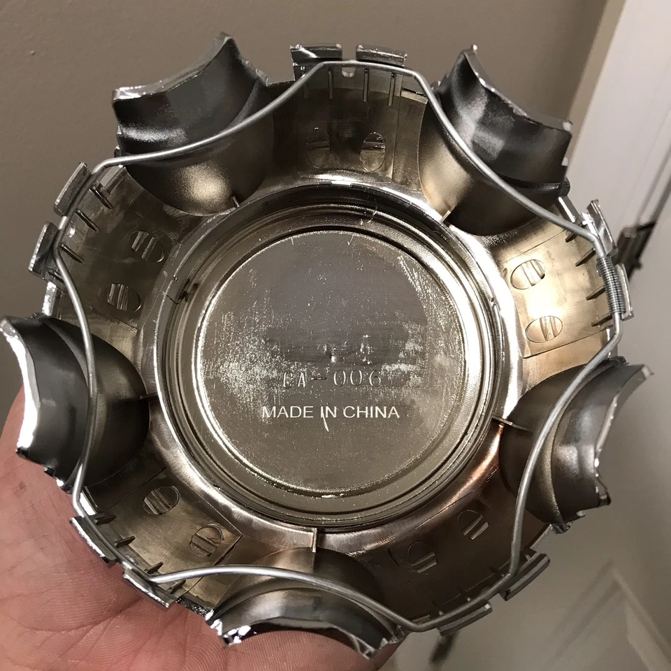 SUZUKI VITARA XL-7 NUEVO Tapacubos Cromo Tapa Central Cubierta 2004 2005 2006 2007 Foto 4 de 4