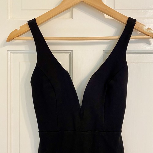 Vestido Lulus Negro LBD Escote Profundo Elastizado Tejido Bodycon Mini Talla XS - Imagen 3 de 12