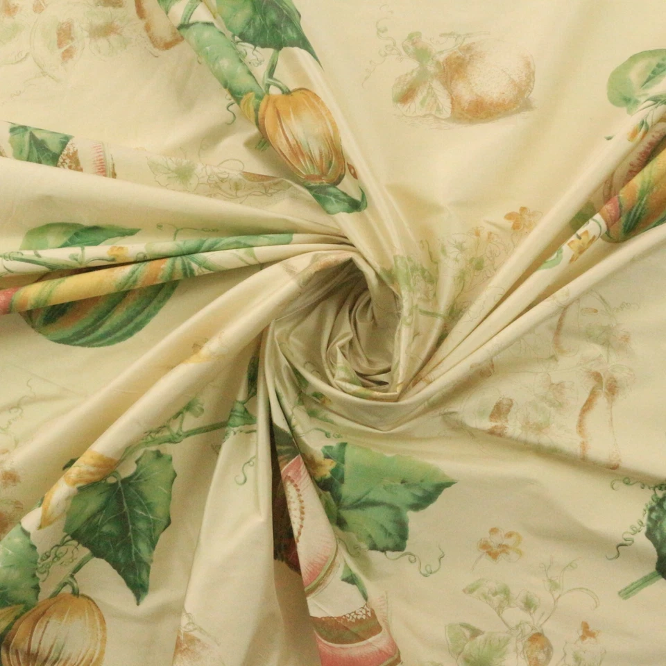 KRAVET SEDA CALABAZA FUTURO VENECIANO ROJO FRUTO 100% SEDA ESTAMPADO TELA POR 54"W Foto 4 de 4