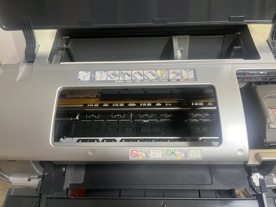 Epson Stylus Photo R2400 Photo Printer - Image 3 of 4