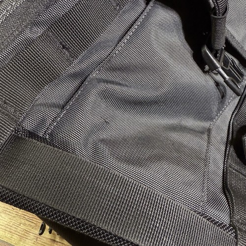 Thule Subterra Daypack 25L Dark Shadow Gray Backpack Laptop Hiking Outdoor - 第 4/9 張圖片