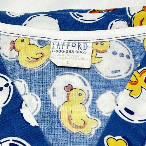 Vintage Scrub Tops Lot of 3 L/XL Pockets Puppies Chicks & Ragedy Ann Tafford - Picture 5 of 9