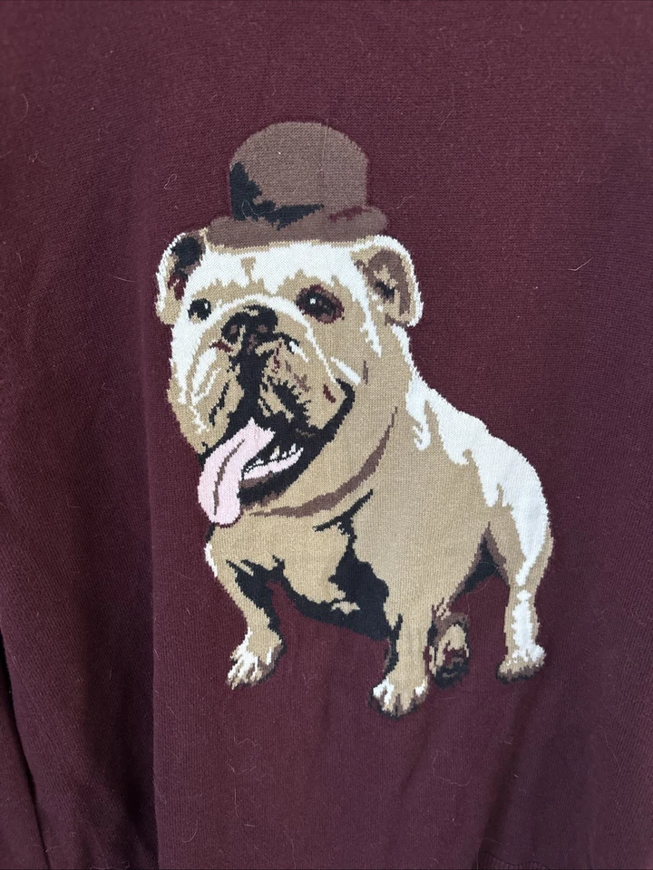 Suéter Bulldog Merona Para Mujer Mediano Granate Cuello Redondo con Sombrero Perro Gráfico Foto 2 de 4