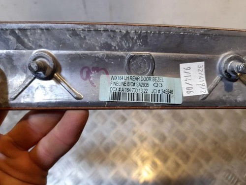MERCEDES-BENZ GL X164 Türpolsterverkleidung hinten links A1647301322 33414390 - Bild 3 von 4