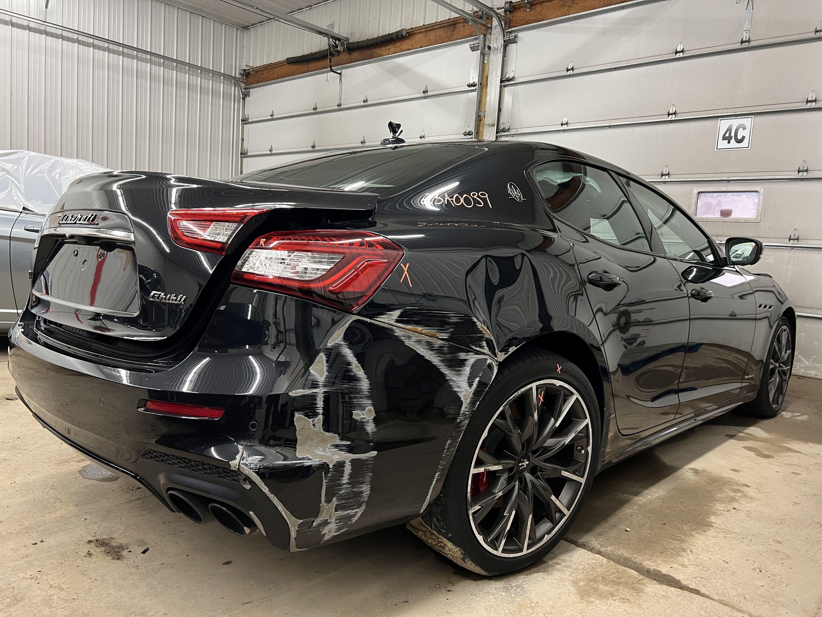 17-23 MASERATI GHIBLI RIGHT PASSENGER FRONT DOOR SHELL NERO RIBELLE PAINT 815B