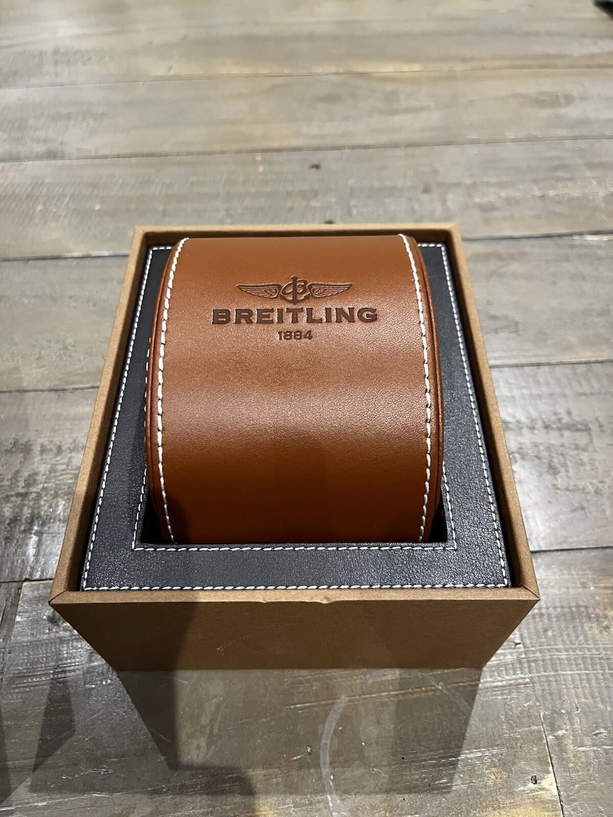 breitling super avenger ii image 3