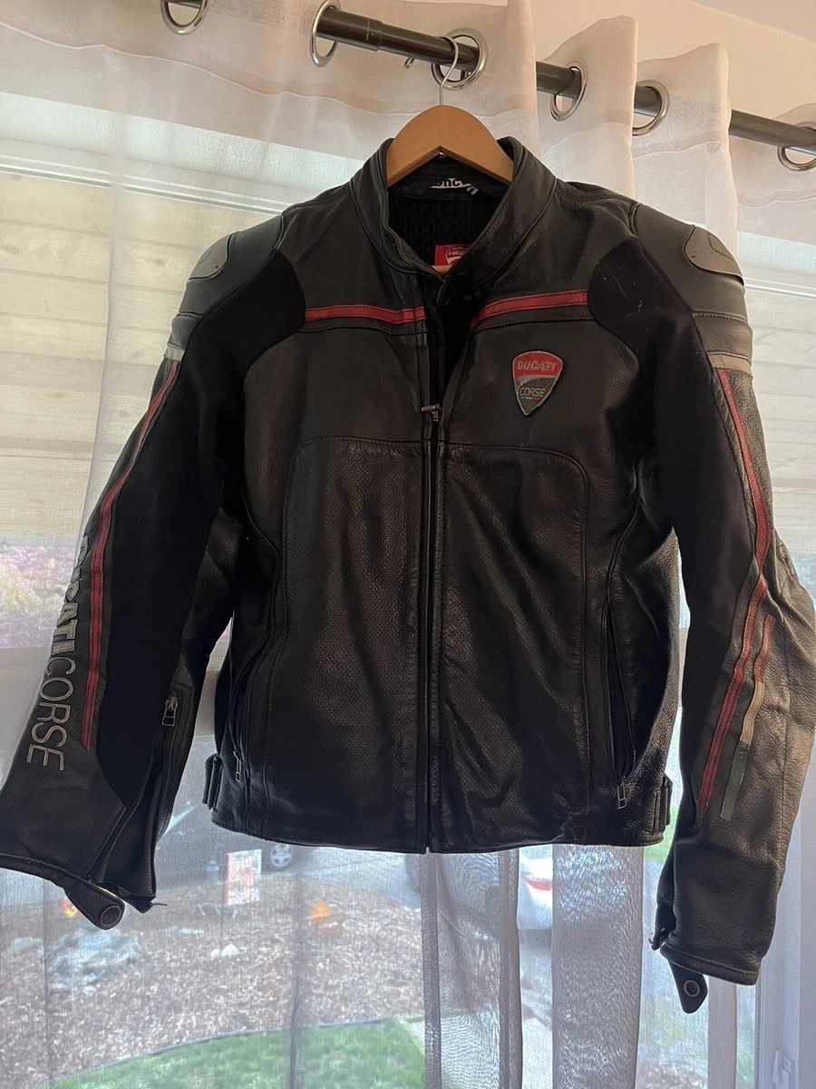 Preços baixos em Jaquetas de couro para motocicletas Dainese