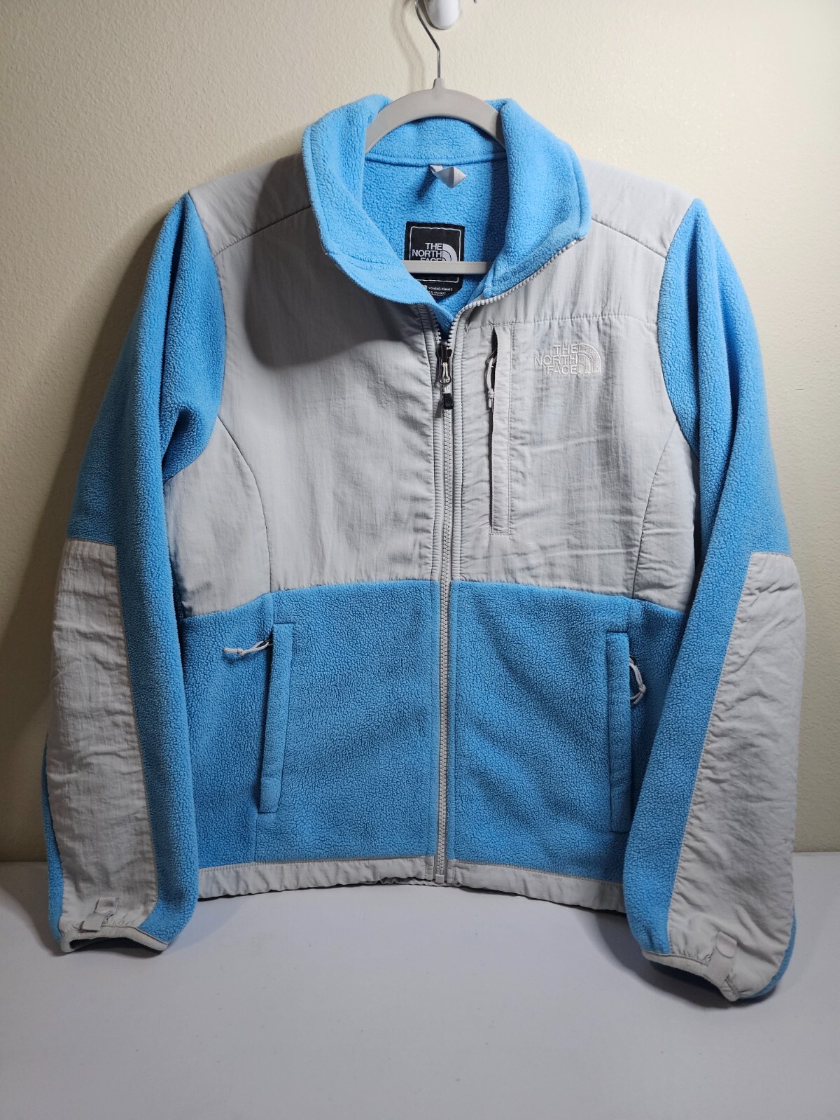 The North Face Polartec Recycled Women’s Size Small Blue Gray Fleece Jacket
