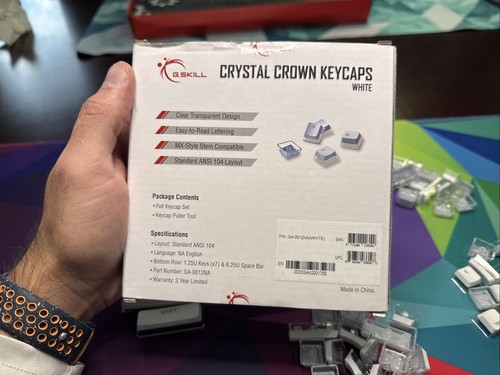 G.SKILL Crystal Crown White Keycaps - Keycap Set 104 Key Layout - Picture 2 of 6