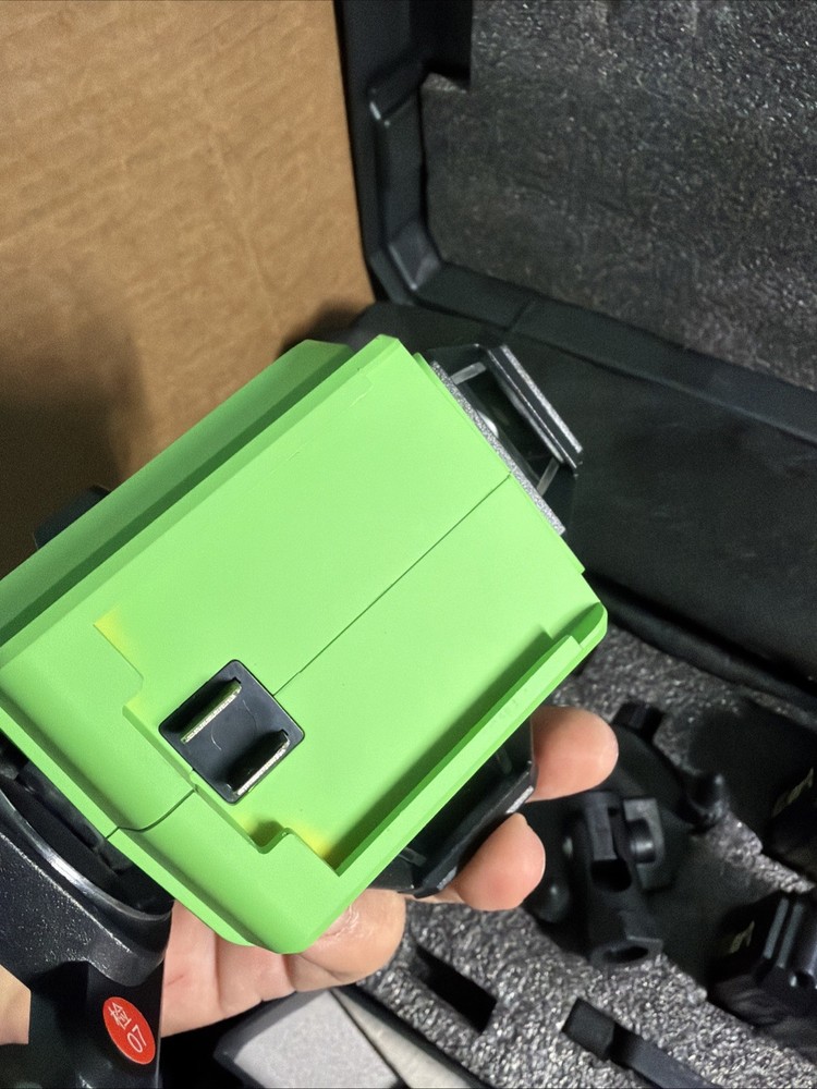 Laser Level with Tripod, 4x360° Self Leveling ±4° Laser Level, Remote Control