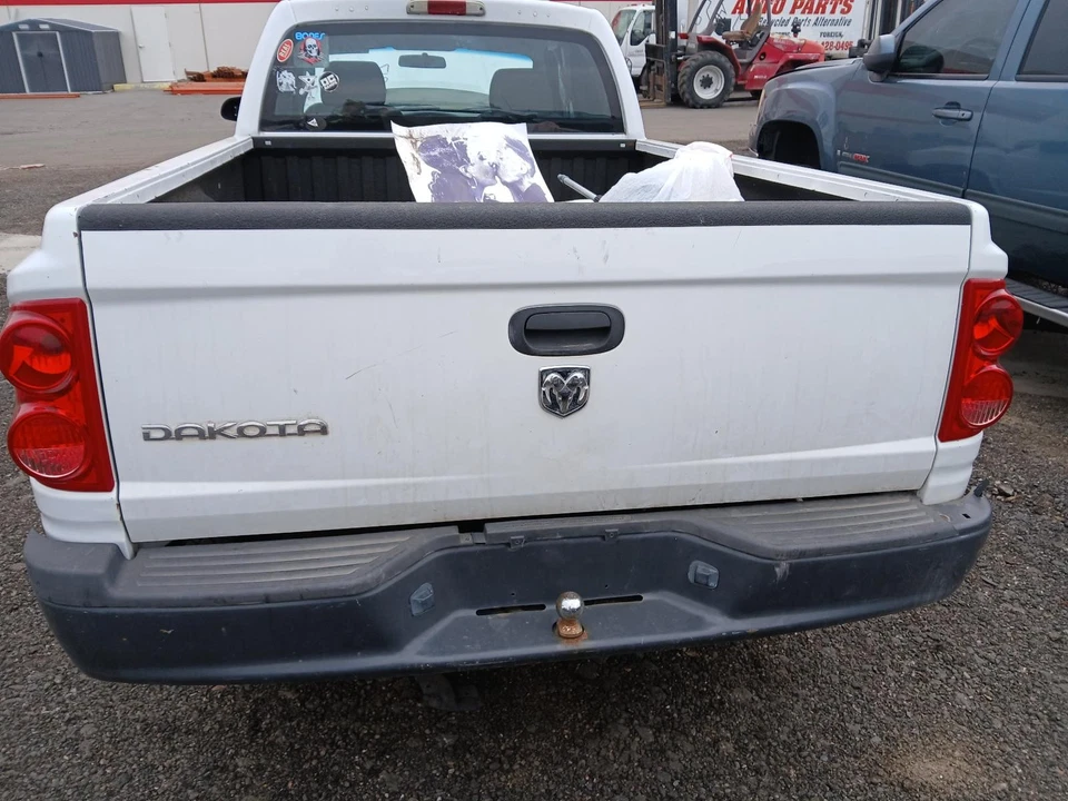 Puerta trasera usada se adapta a: Dodge Dakota 2007 grado B Foto 2 de 4