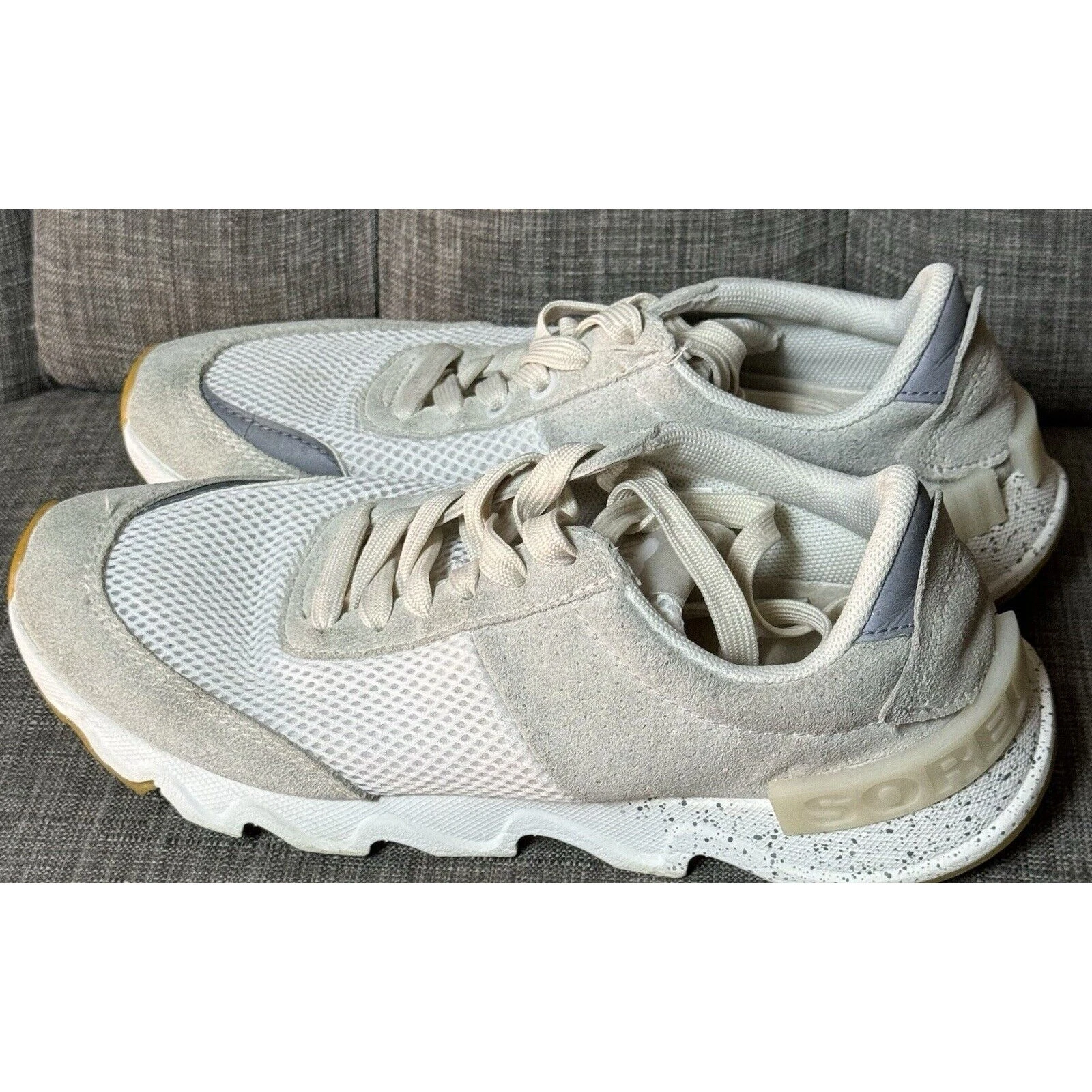 sorel kinetic lite low top shoes